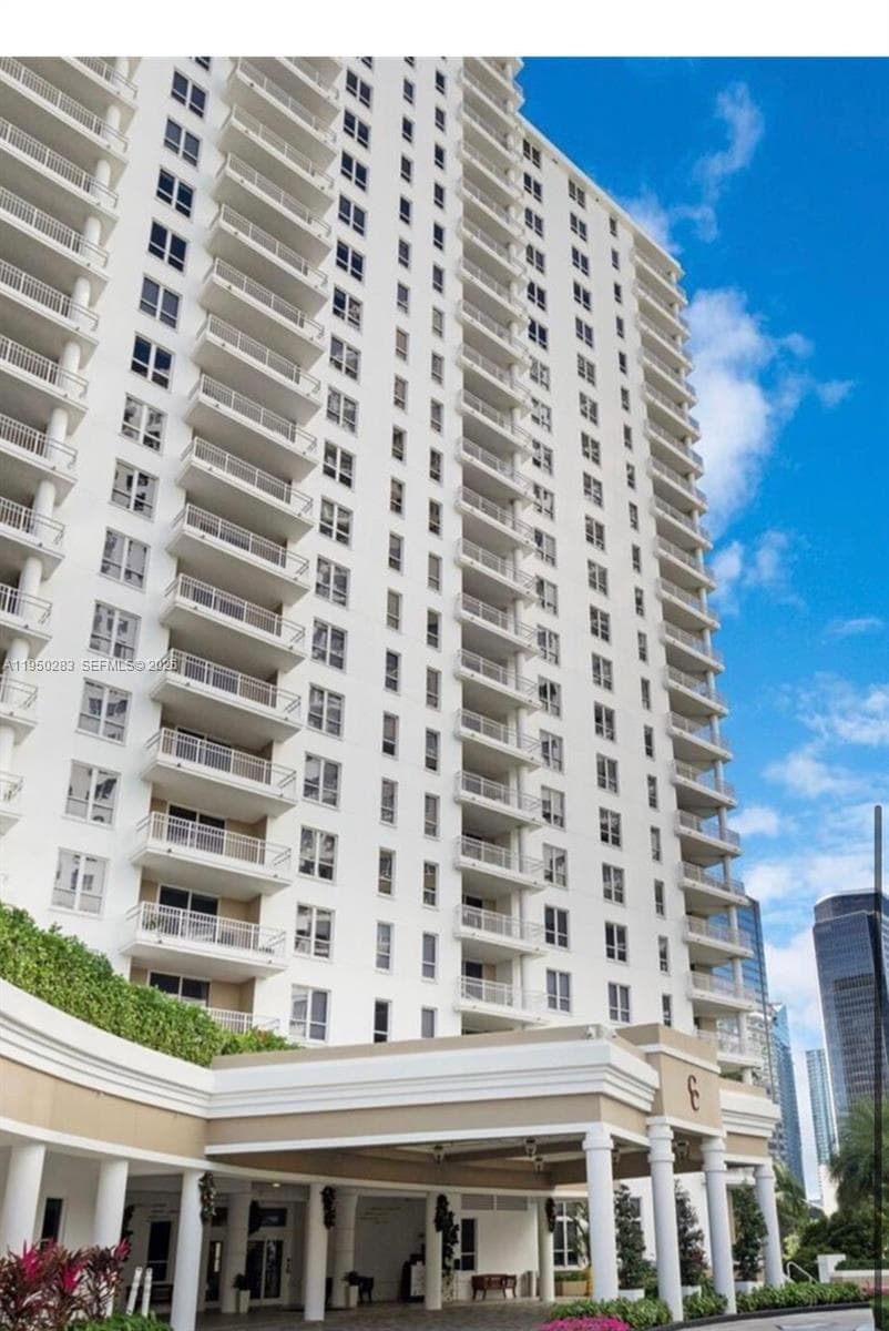 701 Brickell Key Blvd # 1105, Miami FL 33131 — 5