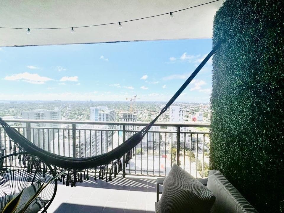 999 SW 1st Avenue # 3313, Miami FL 33130 — 6
