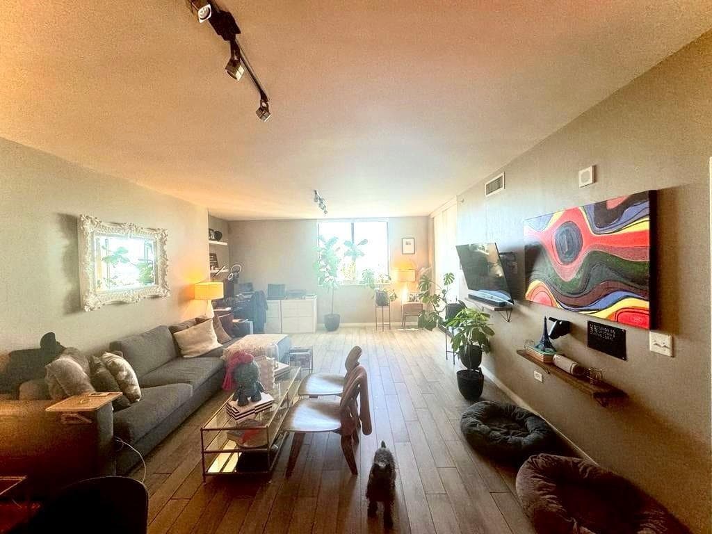 999 SW 1st Avenue # 3313, Miami FL 33130 — 3