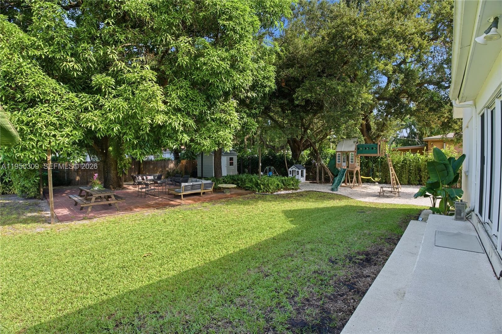 453 NE 89th St, El Portal FL 33138 — 29