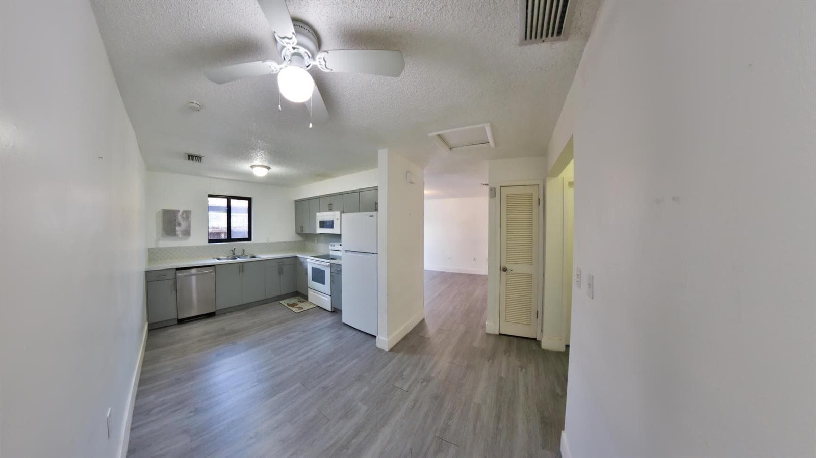 2620 SW 32nd Avenue, Miami FL 33133 — 18