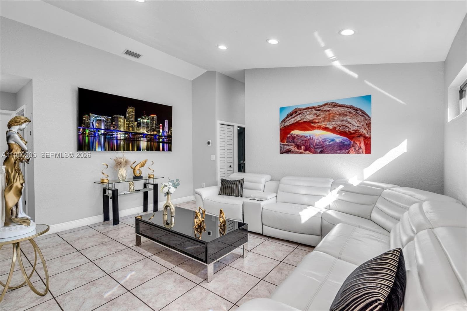 7579 W 31st Ave, Hialeah FL 33018 — 6