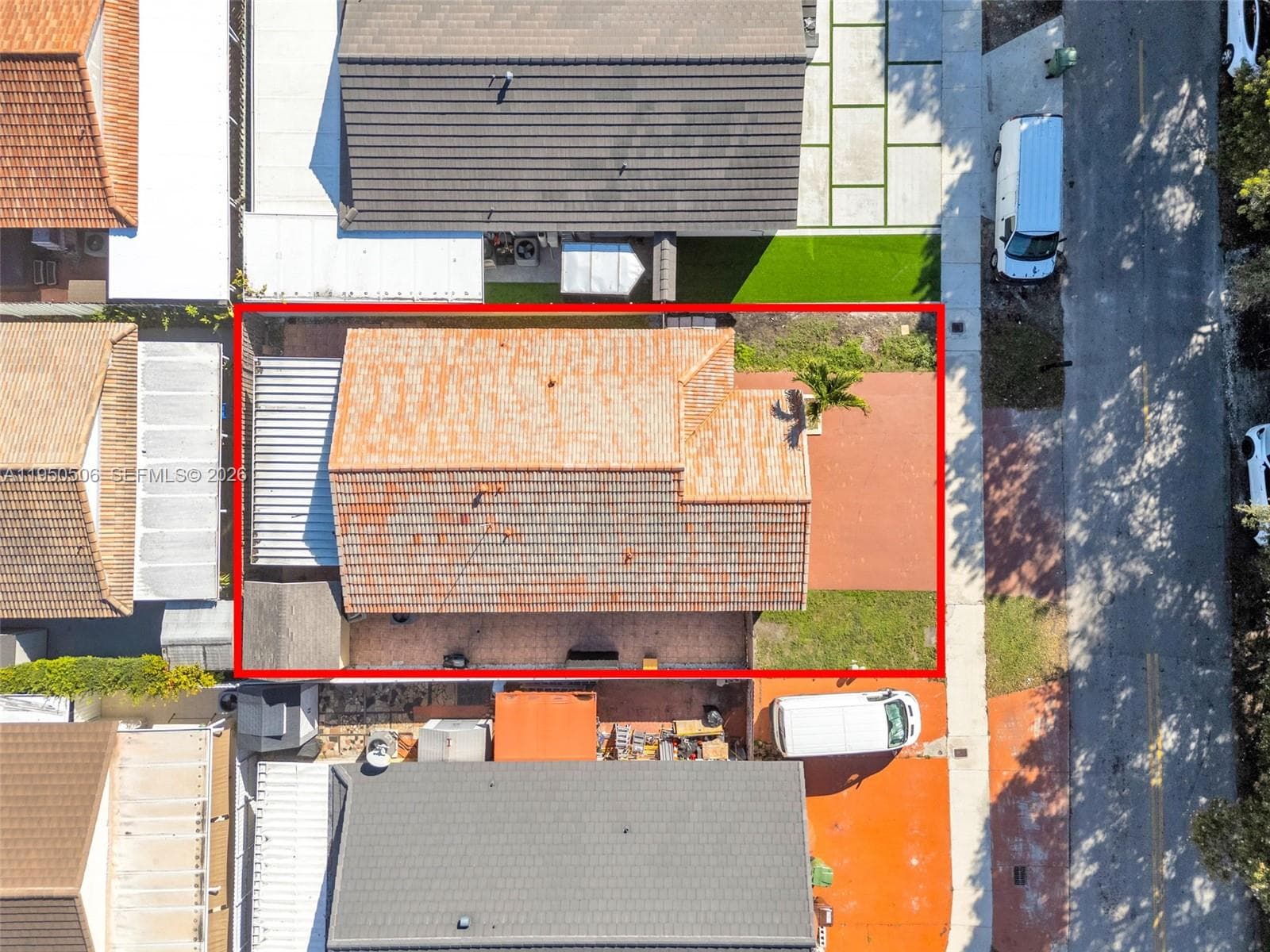 7579 W 31st Ave, Hialeah FL 33018 — 34