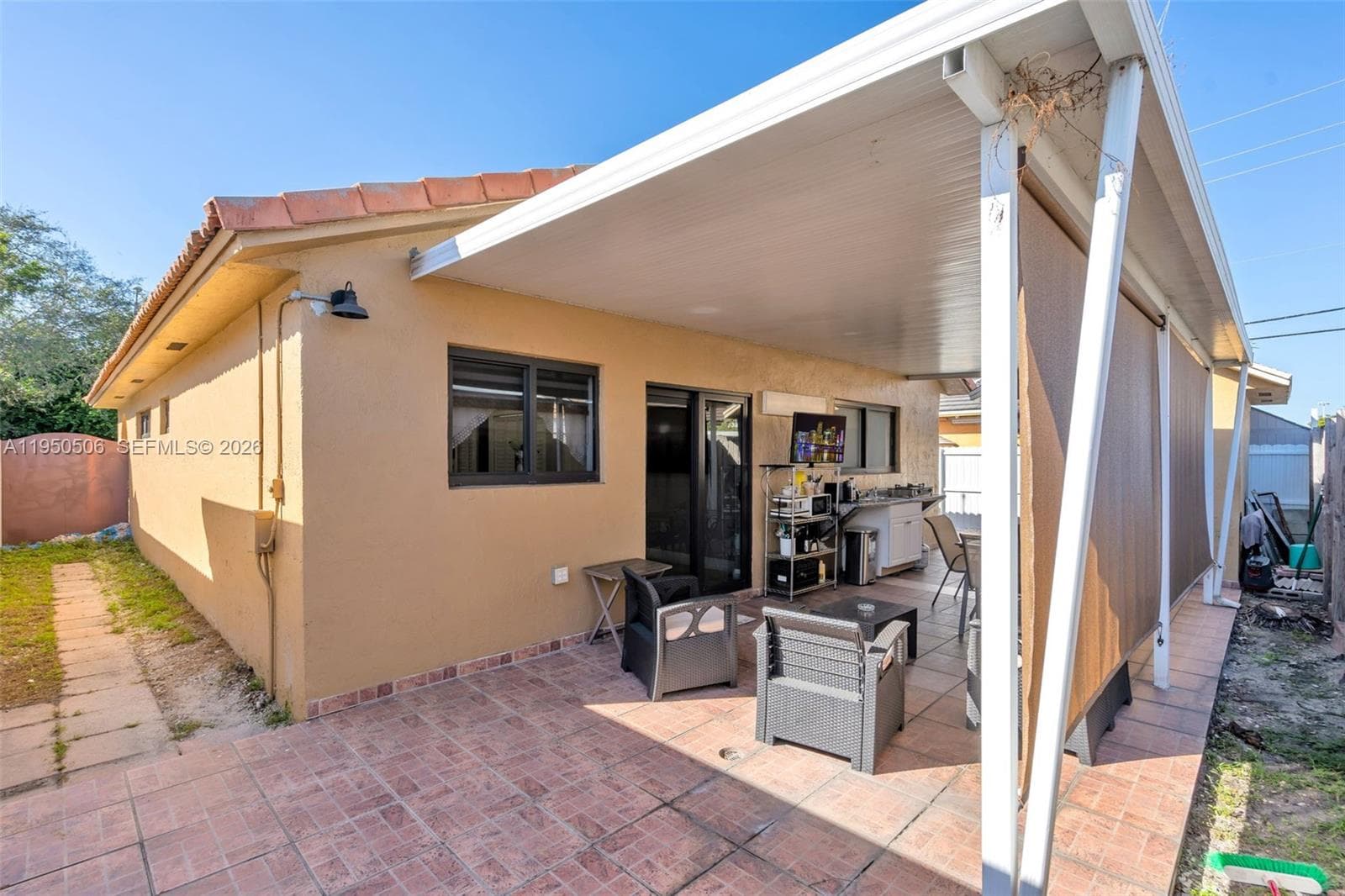7579 W 31st Ave, Hialeah FL 33018 — 29