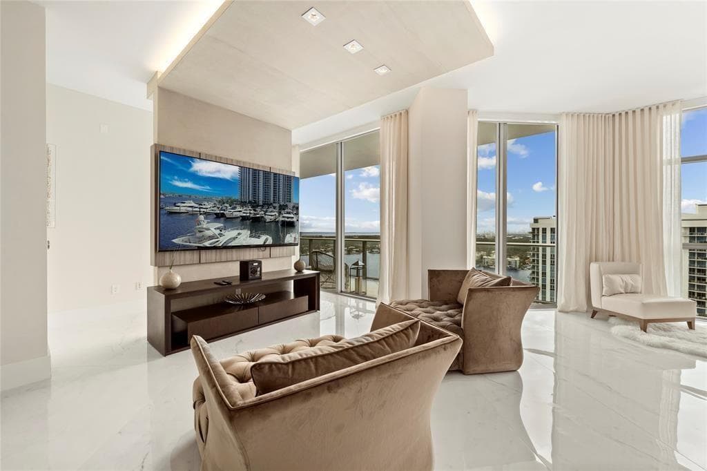 17301 Biscayne Boulevard # 7, Aventura FL 33160 — 13