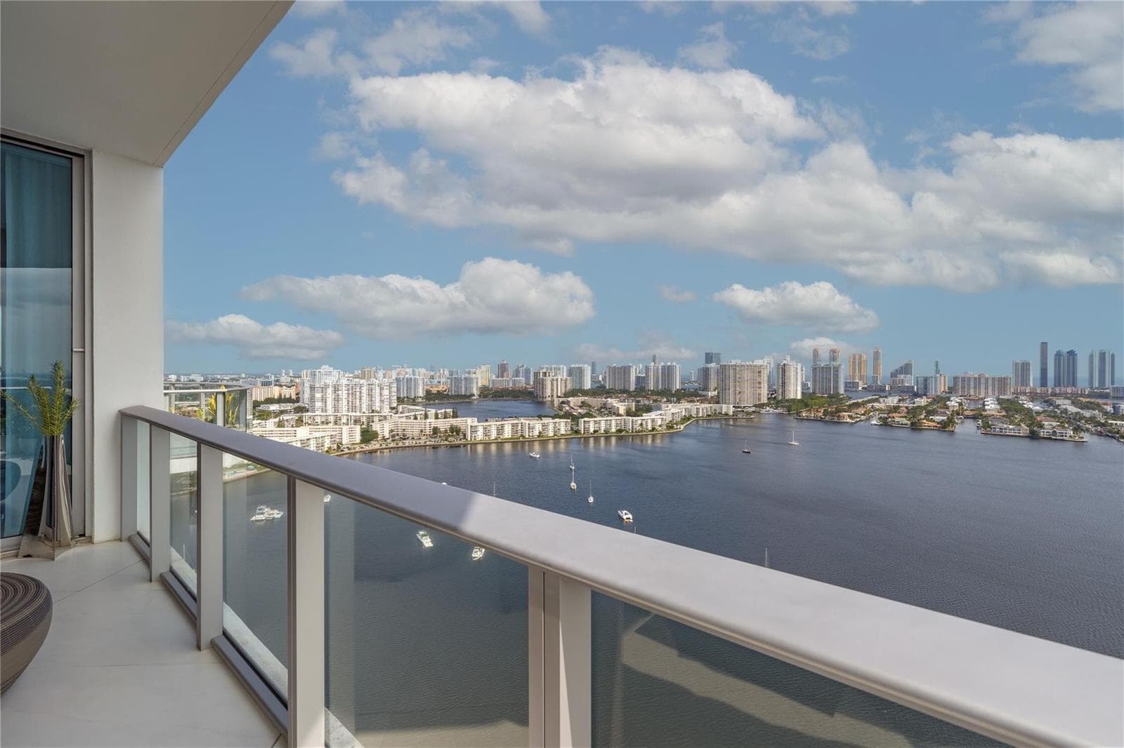 17301 Biscayne Boulevard # 7, Aventura FL 33160 — 53