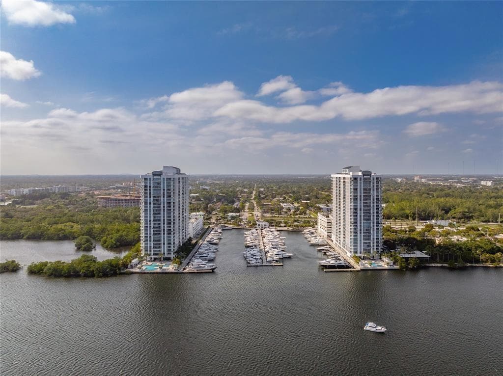 17301 Biscayne Boulevard # 7, Aventura FL 33160 — 63