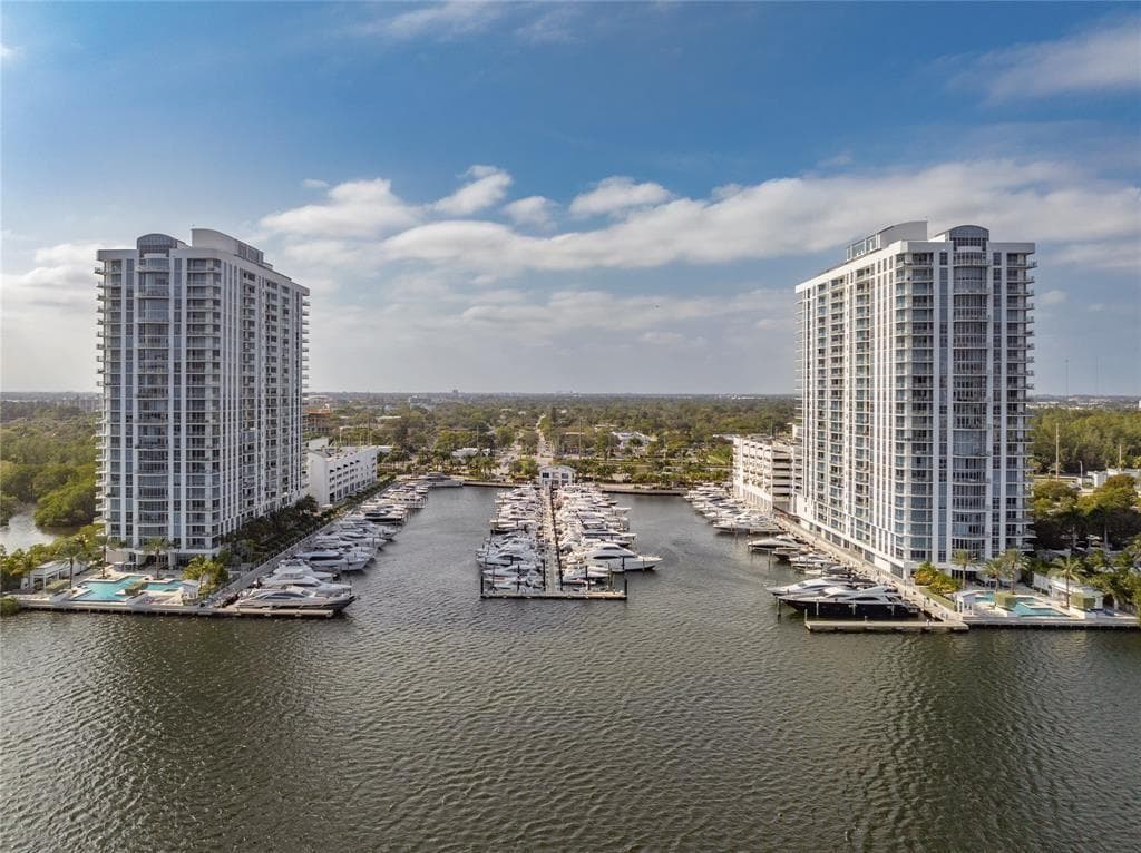 17301 Biscayne Boulevard # 7, Aventura FL 33160 — 65
