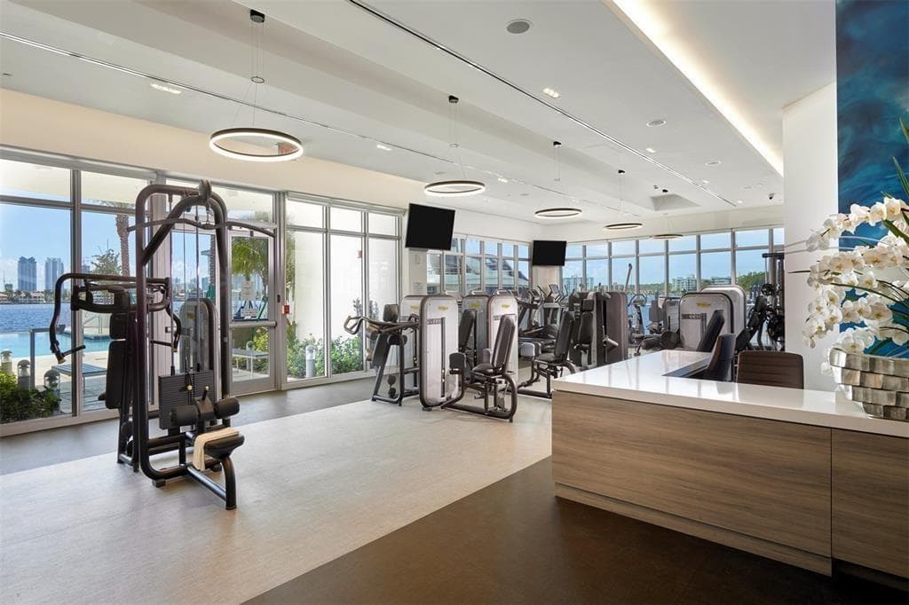 17301 Biscayne Boulevard # 7, Aventura FL 33160 — 45