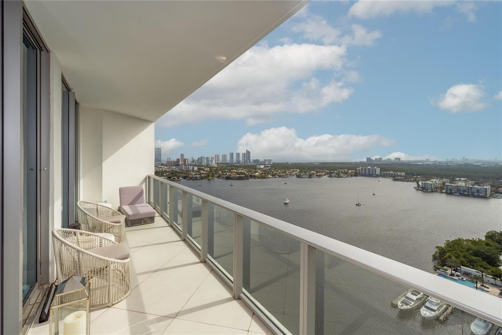 17301 Biscayne Boulevard # 7, Aventura FL 33160 — 55
