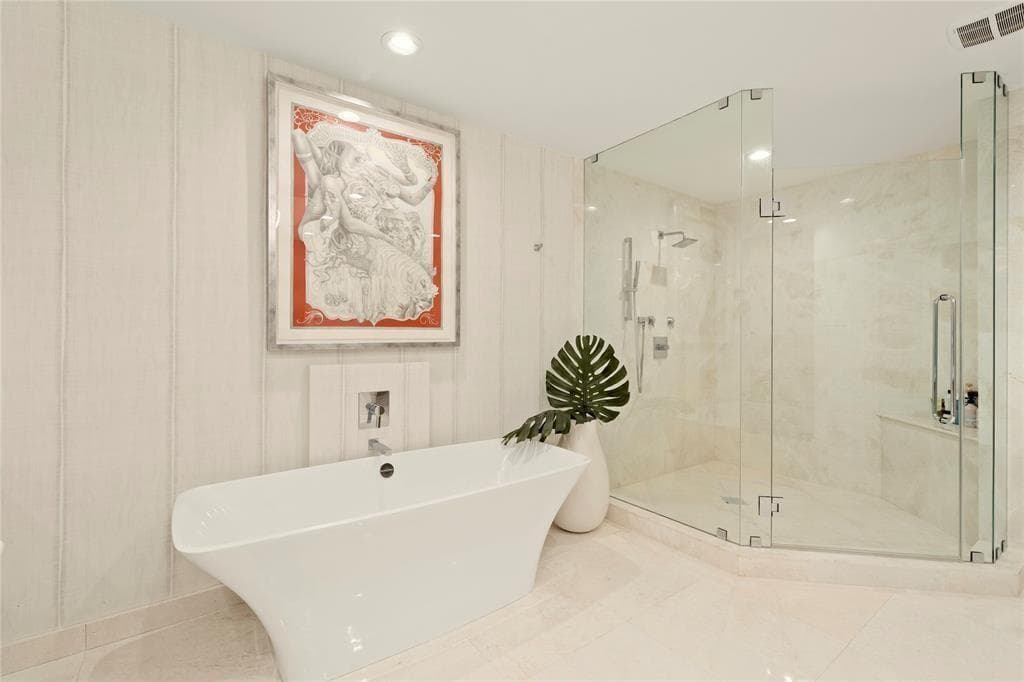 17301 Biscayne Boulevard # 7, Aventura FL 33160 — 19