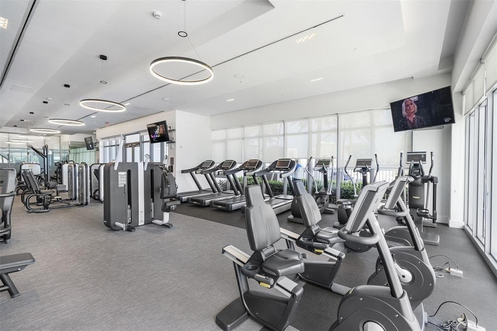 17301 Biscayne Boulevard # 7, Aventura FL 33160 — 44