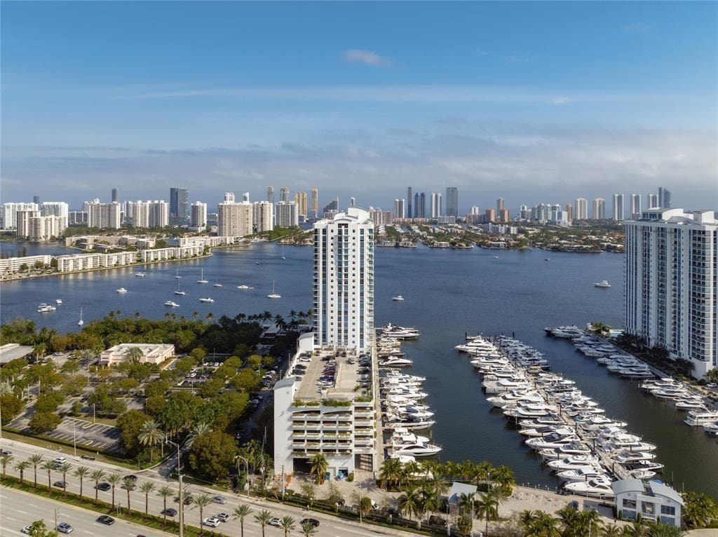 17301 Biscayne Boulevard # 7, Aventura FL 33160 — 60