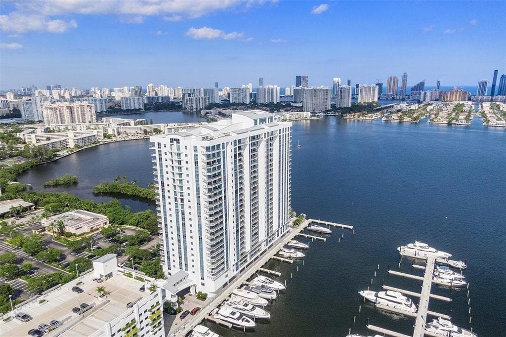 17301 Biscayne Boulevard # 7, Aventura FL 33160 — 70