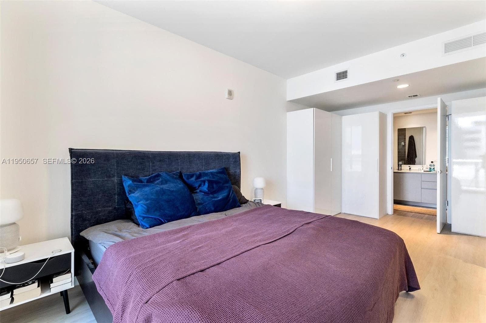 1010 Brickell Ave # 1404, Miami FL 33131 — 10