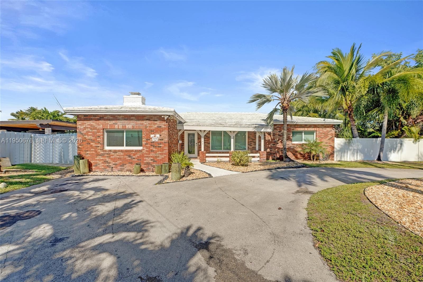 1995 N Hibiscus Dr, North Miami FL 33181 — 12