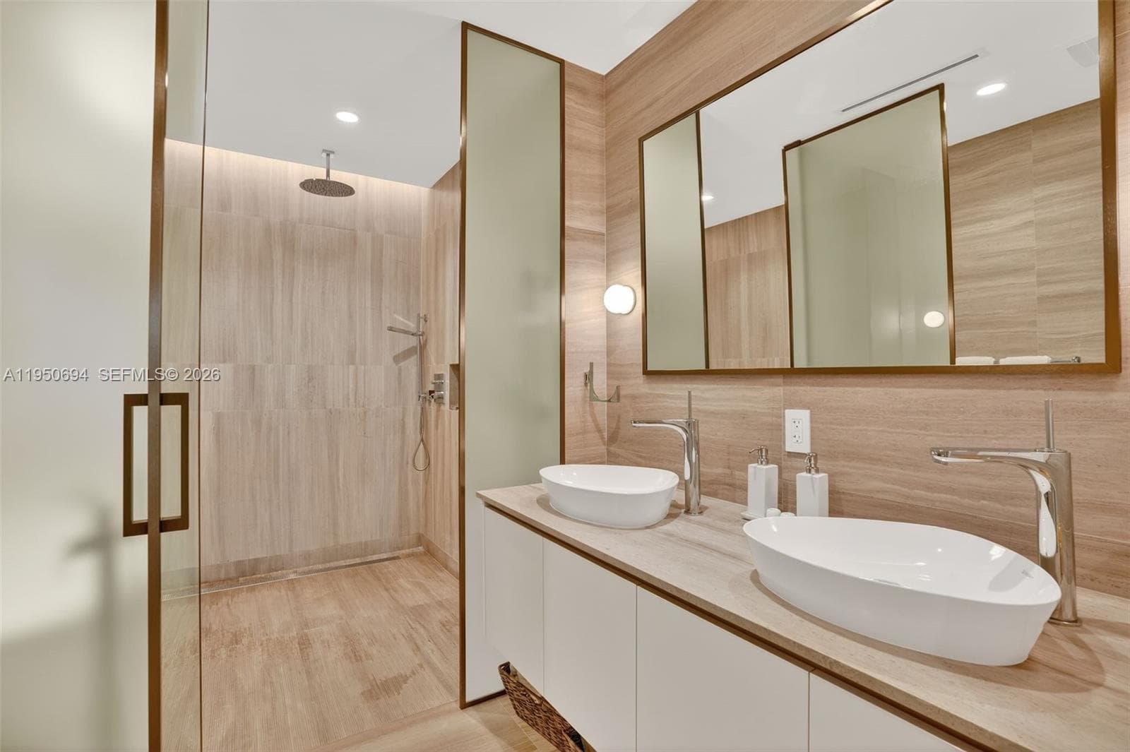 5775 Collins Ave # 405, Miami Beach FL 33140 — 13