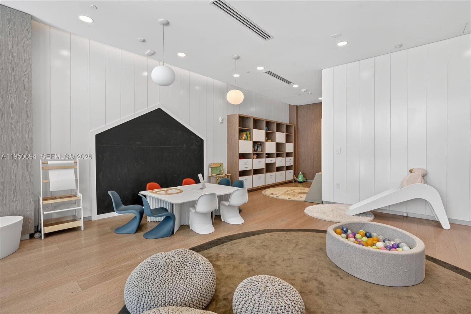 5775 Collins Ave # 405, Miami Beach FL 33140 — 36