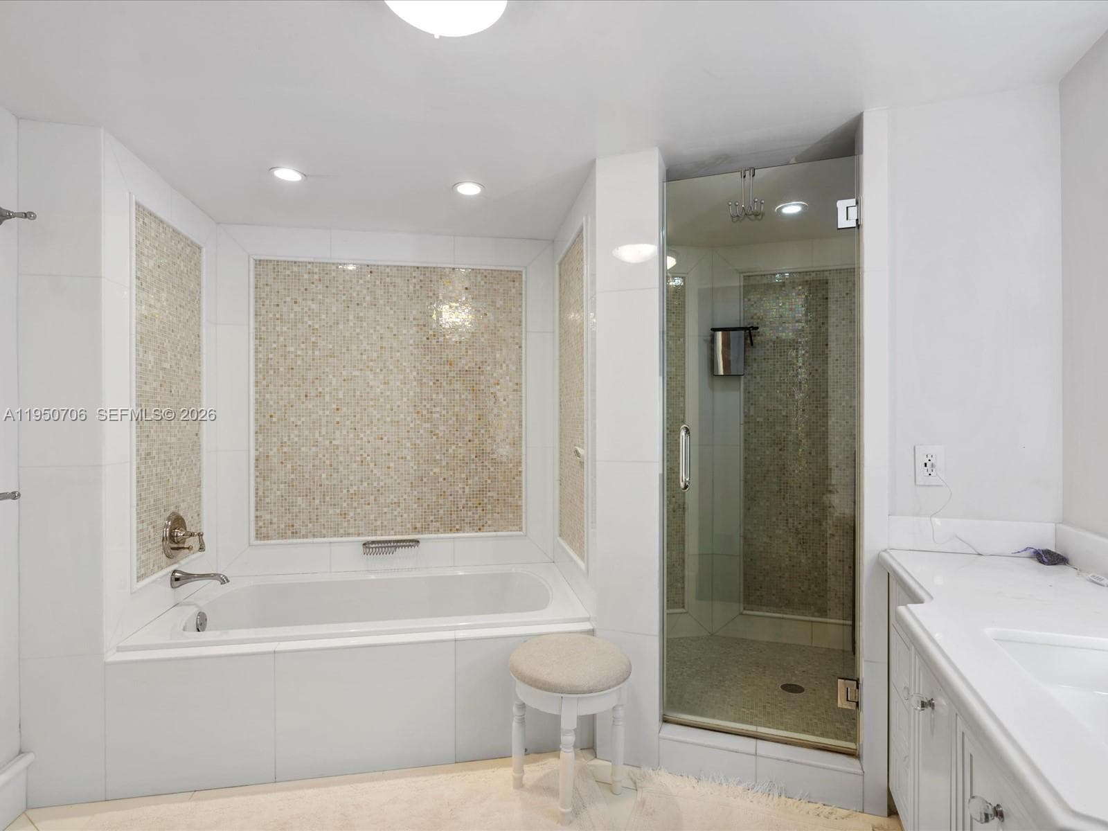 5660 Collins Ave # 18A, Miami Beach FL 33140 — 46