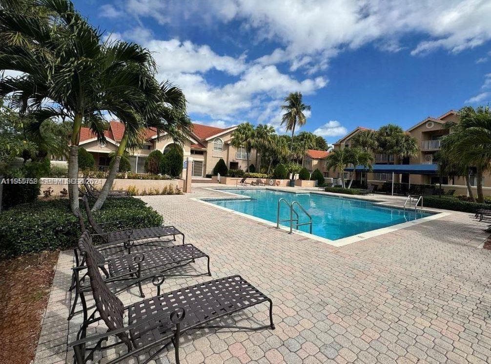 Royal Palm Place, Miami, FL — 8
