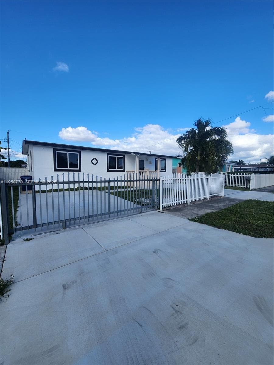 4221 NW 169th Ter, Miami Gardens FL 33055 — 3