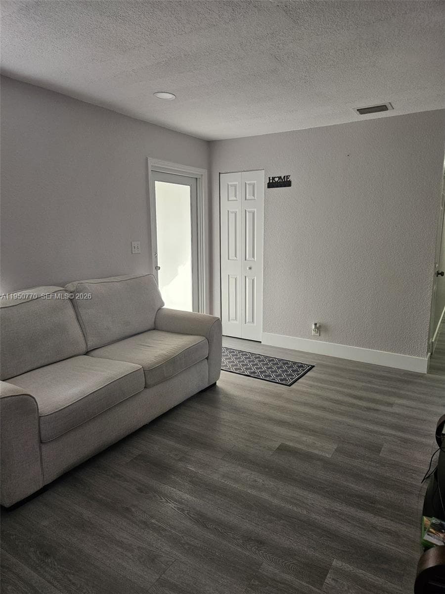 4221 NW 169th Ter, Miami Gardens FL 33055 — 9