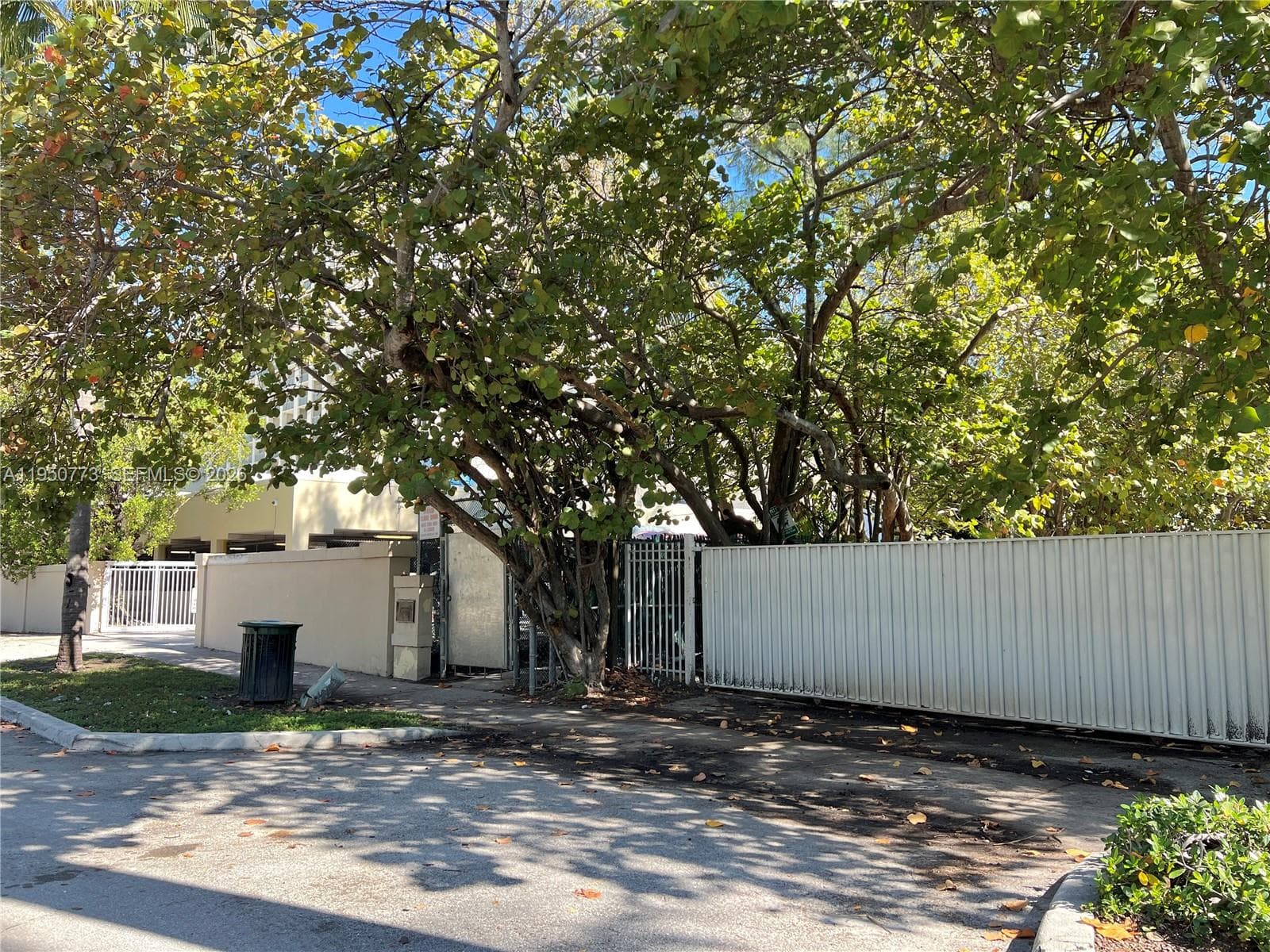 255 Sunrise Dr # 308, Key Biscayne FL 33149 — 16
