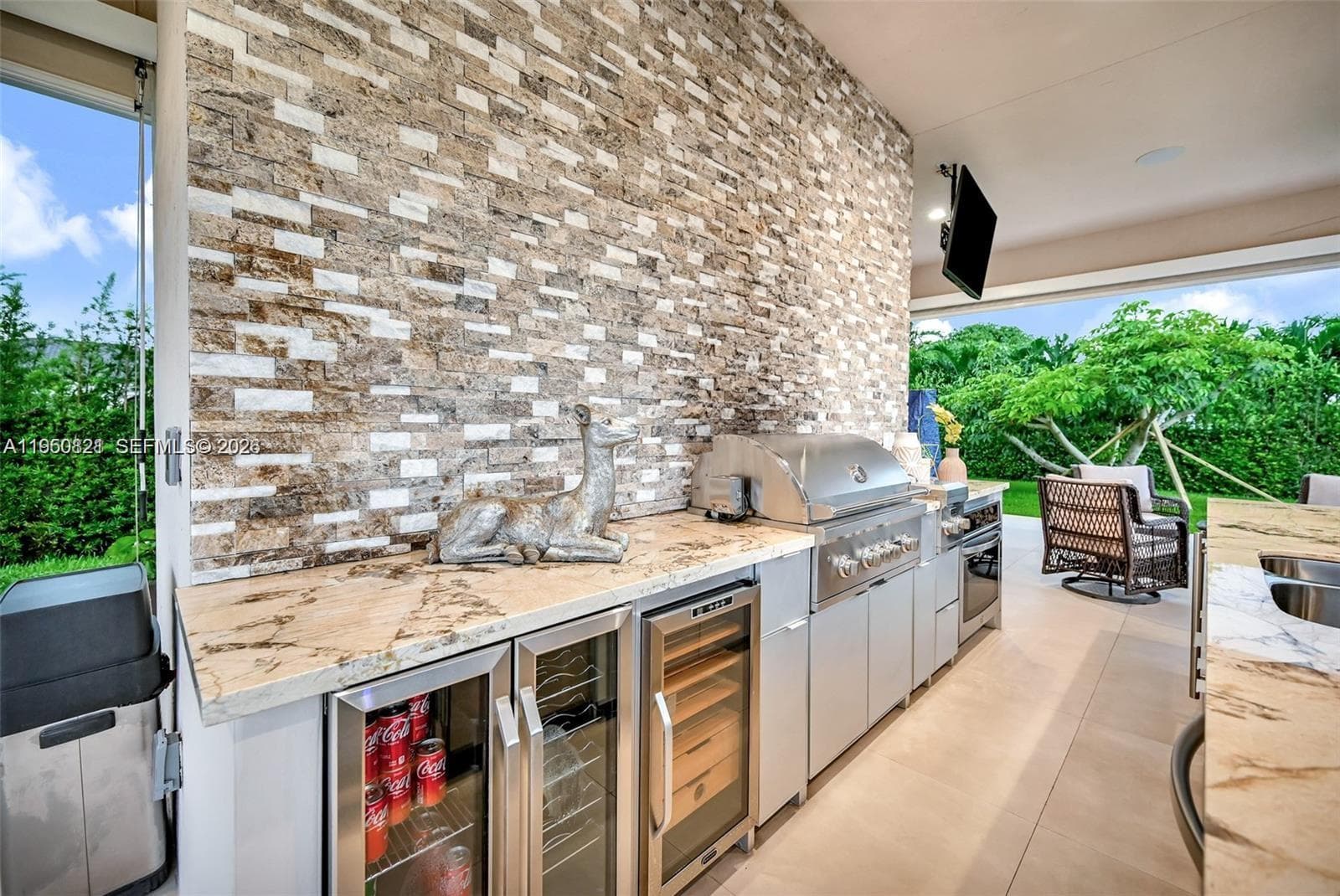 433 NW 127th Ave, Miami FL 33182 — 27