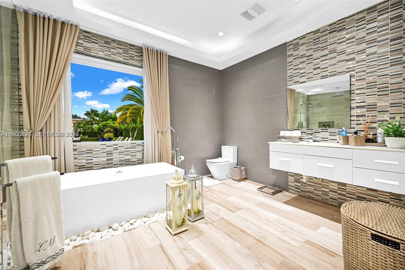 433 NW 127th Ave, Miami FL 33182 — 46