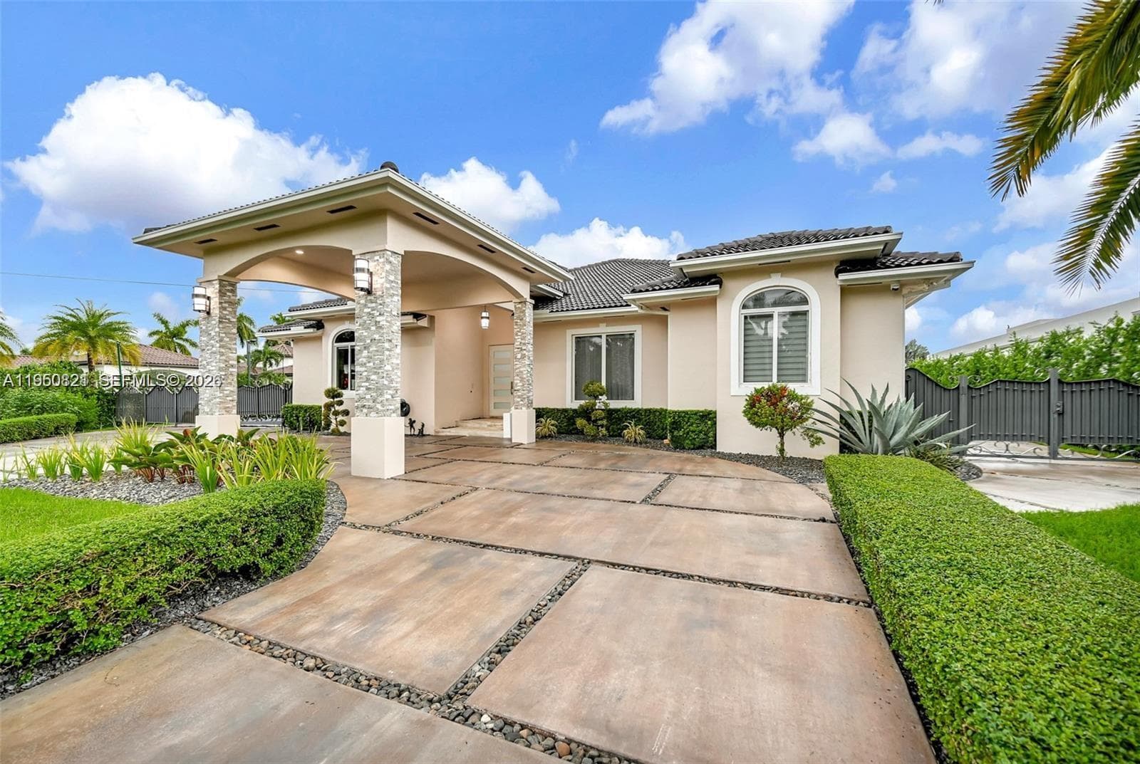 433 NW 127th Ave, Miami FL 33182 — 17