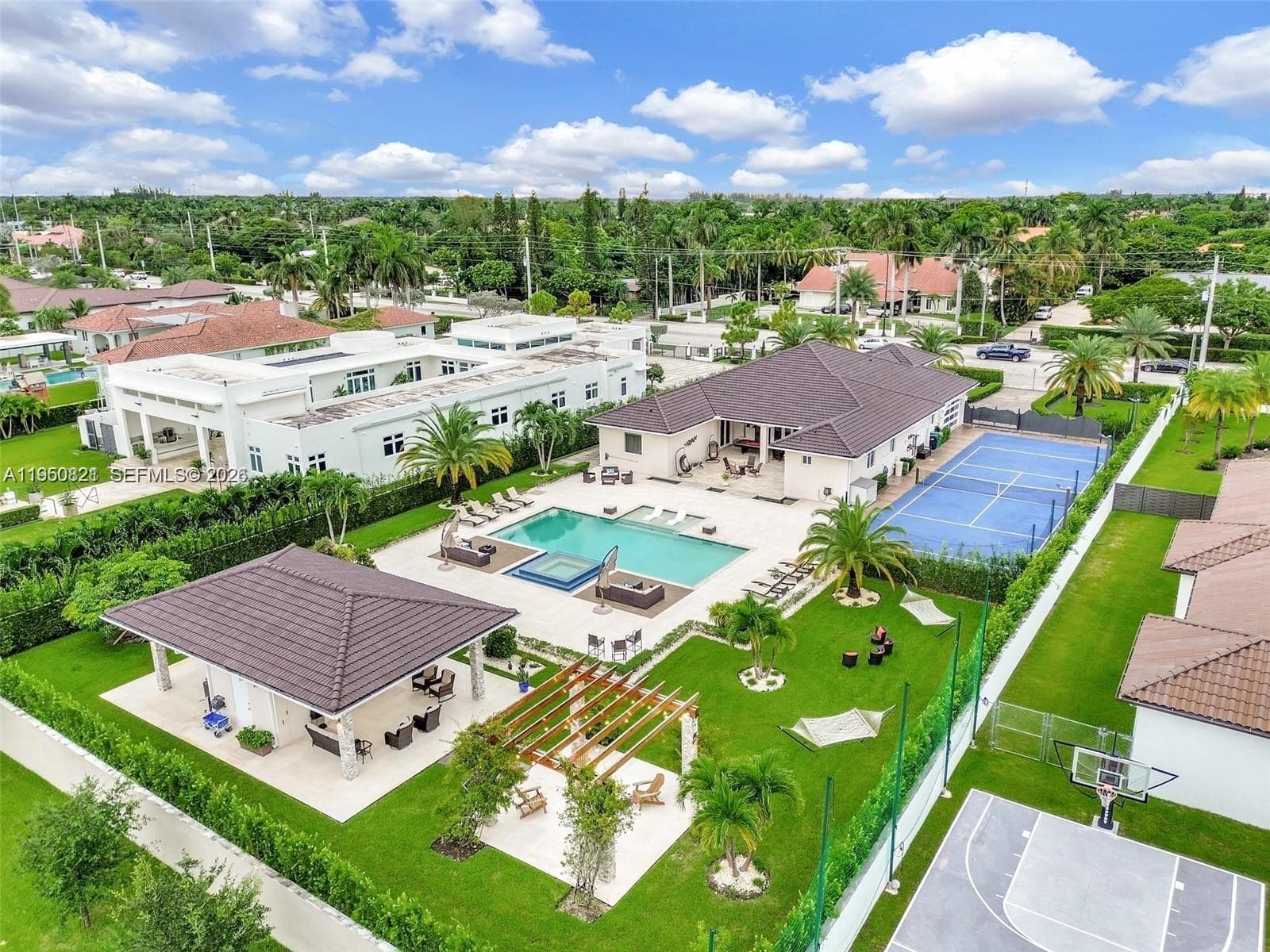 433 NW 127th Ave, Miami FL 33182 — 12