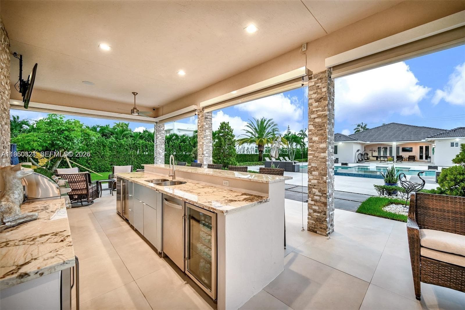 433 NW 127th Ave, Miami FL 33182 — 26