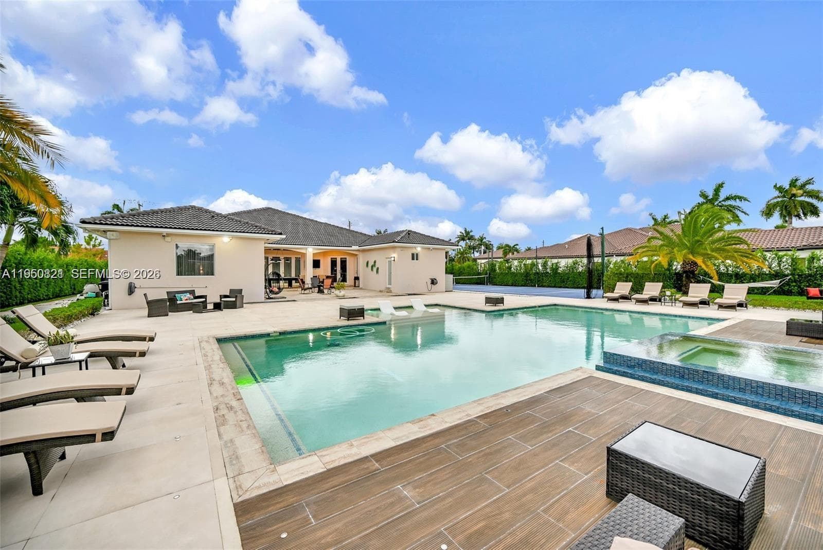 433 NW 127th Ave, Miami FL 33182 — 22