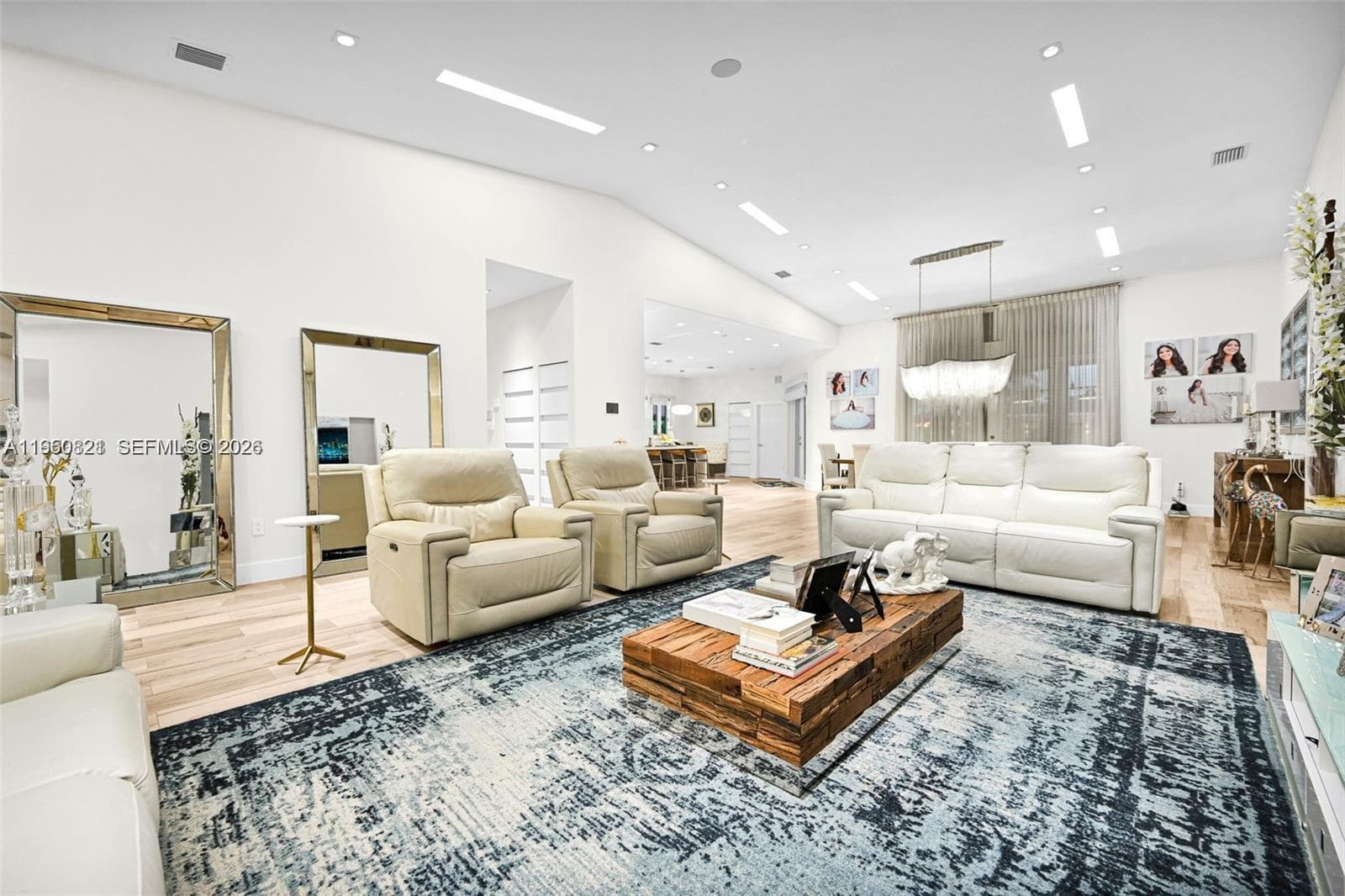433 NW 127th Ave, Miami FL 33182 — 54