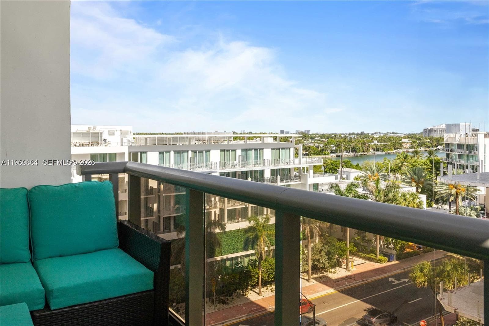 6039 Collins Ave # 809, Miami Beach FL 33140 — 2