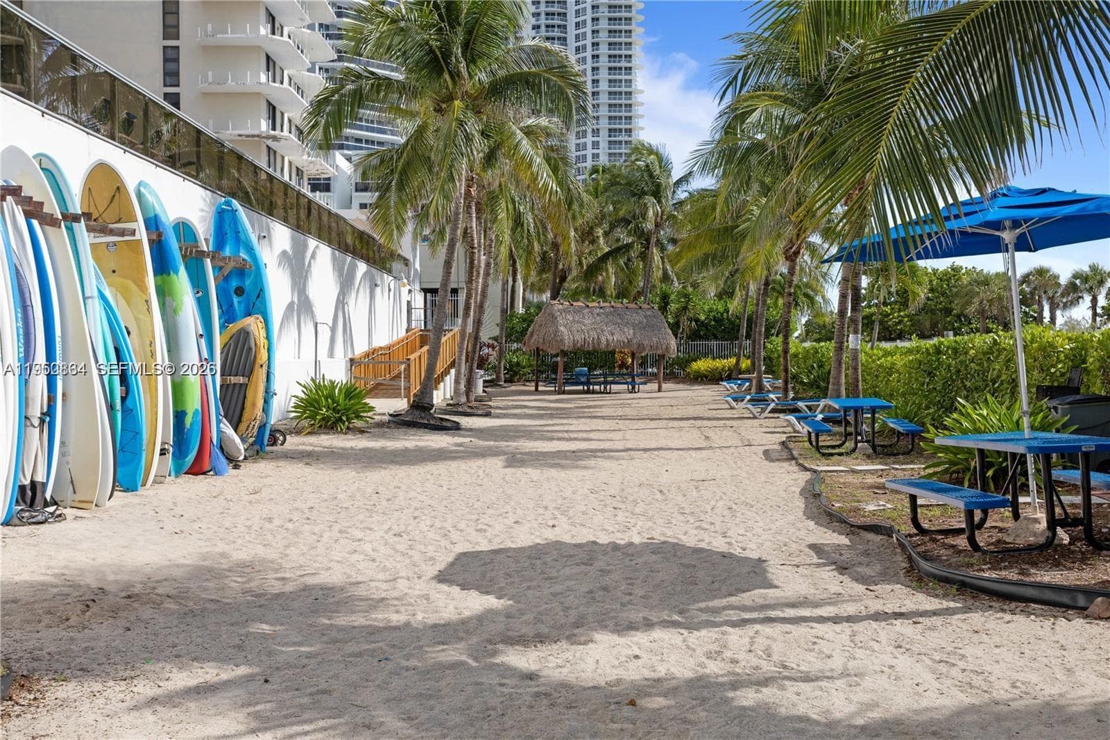 6039 Collins Ave # 809, Miami Beach FL 33140 — 4