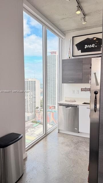 151 SE 1st St # 3010, Miami FL 33131 — 3