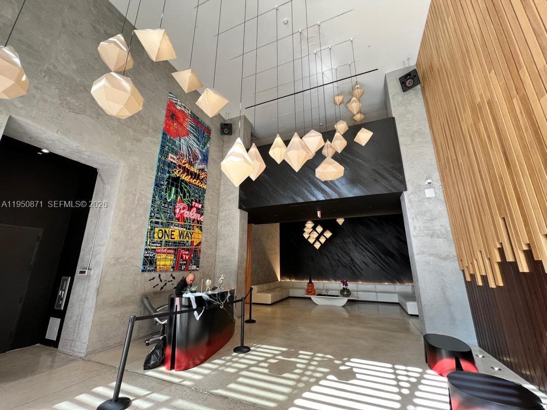 151 SE 1st St # 3010, Miami FL 33131 — 14