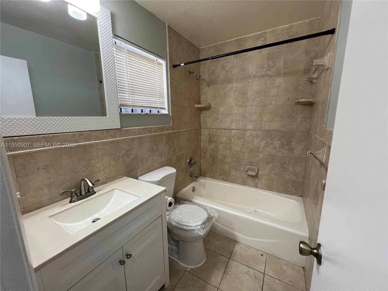 809 NE 214th Ln # 2, Miami FL 33179 — 12