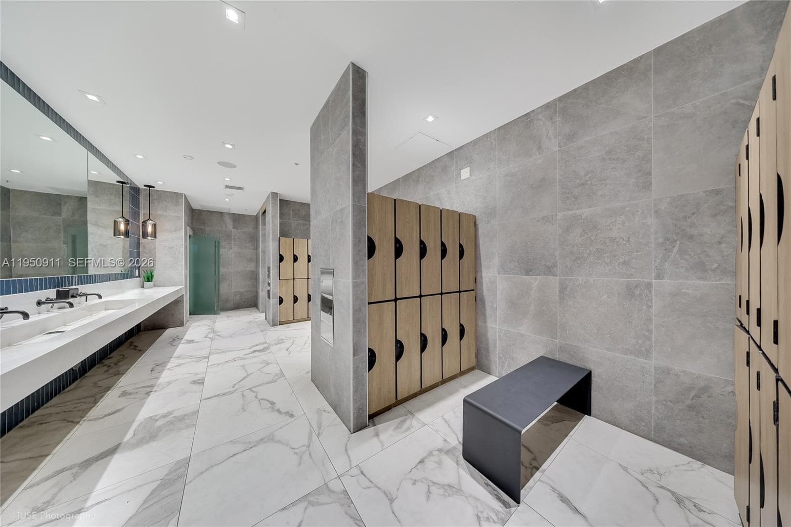 90 SW 3rd St # 3109, Miami FL 33130 — 23