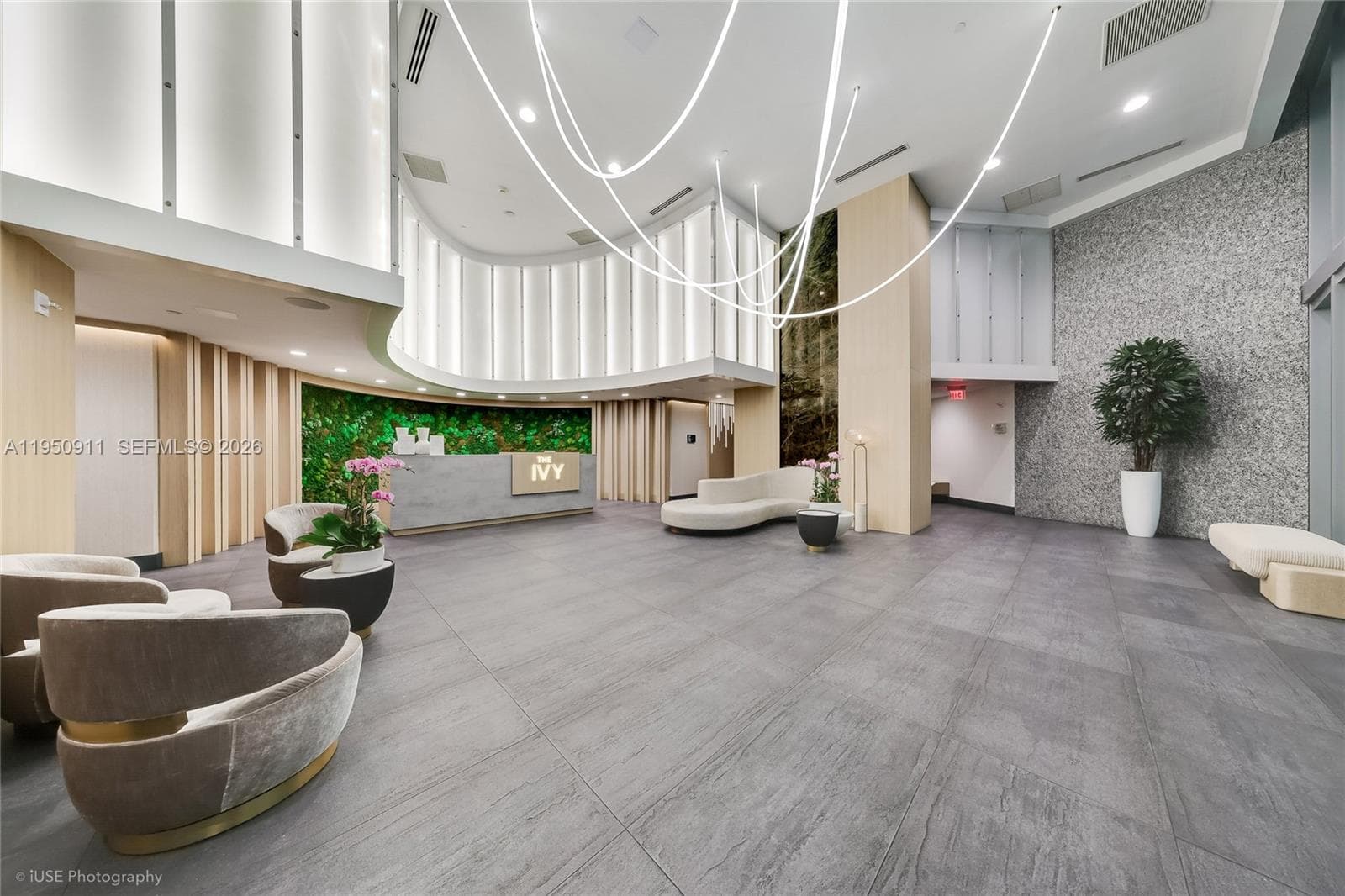 90 SW 3rd St # 3109, Miami FL 33130 — 12