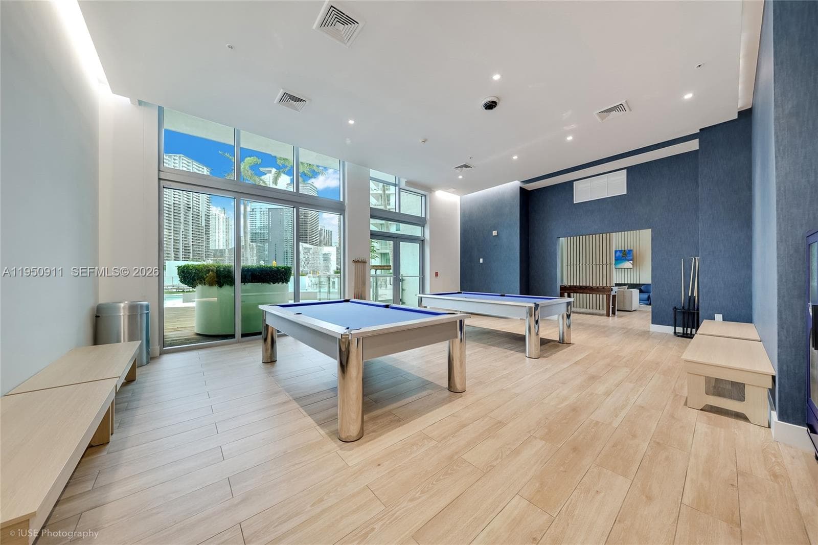 90 SW 3rd St # 3109, Miami FL 33130 — 25