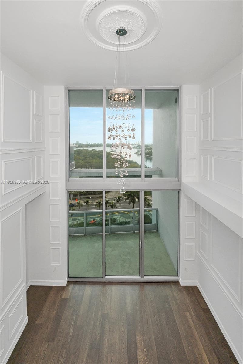 900 BISCAYNE BLVD # 909, Miami FL 33132 — 27