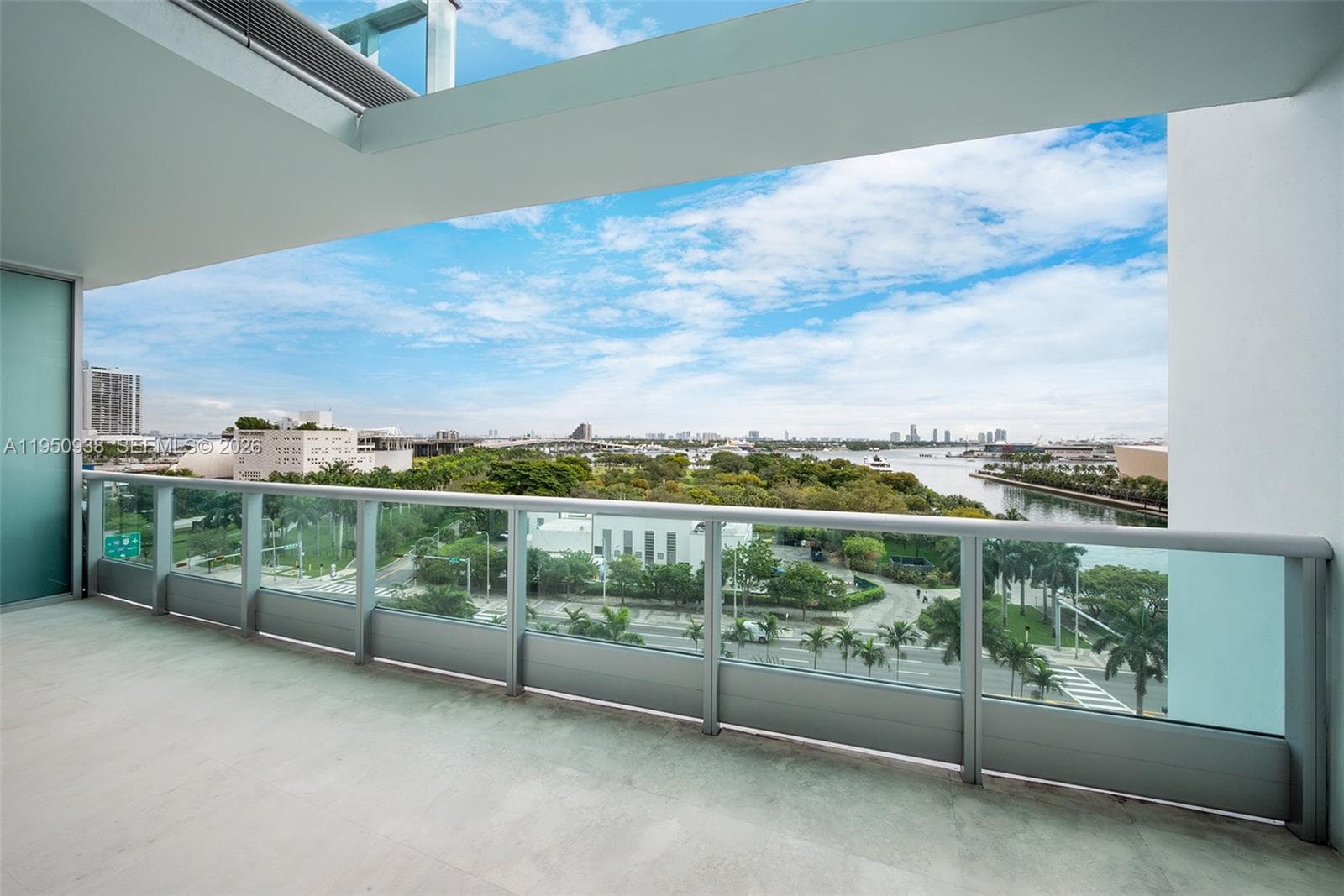 900 BISCAYNE BLVD # 909, Miami FL 33132 — 3