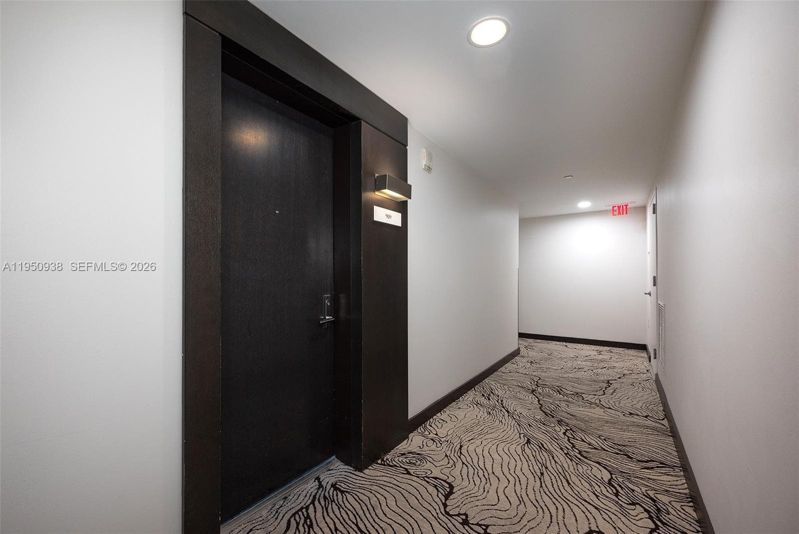 900 BISCAYNE BLVD # 909, Miami FL 33132 — 5