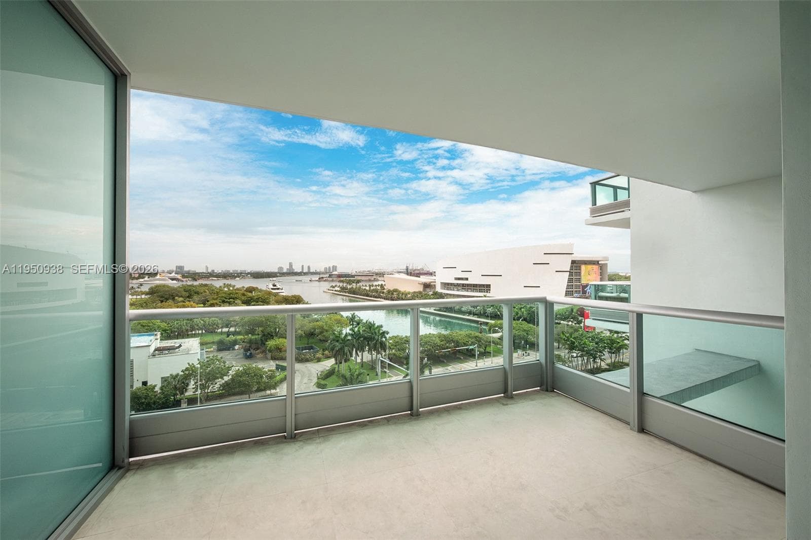 900 BISCAYNE BLVD # 909, Miami FL 33132 — 20