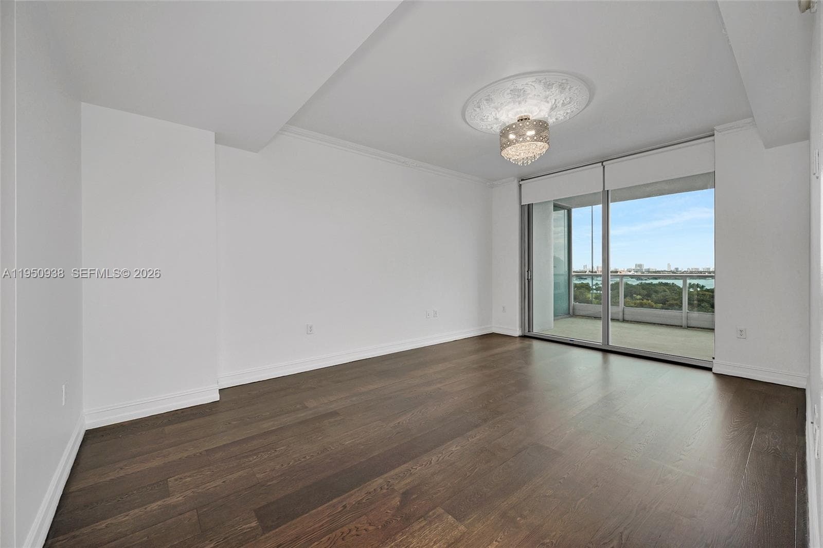 900 BISCAYNE BLVD # 909, Miami FL 33132 — 33