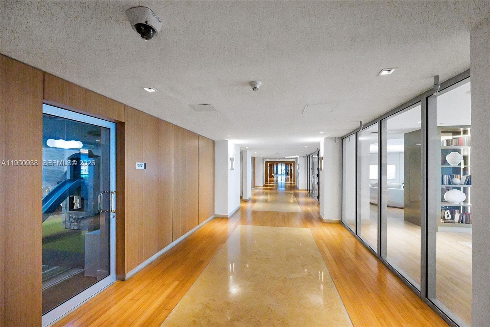 900 BISCAYNE BLVD # 909, Miami FL 33132 — 39