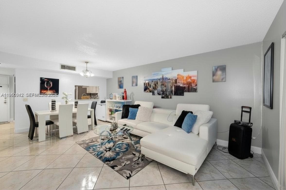8415 SW 107th Ave # 323W, Miami FL 33173 — 2