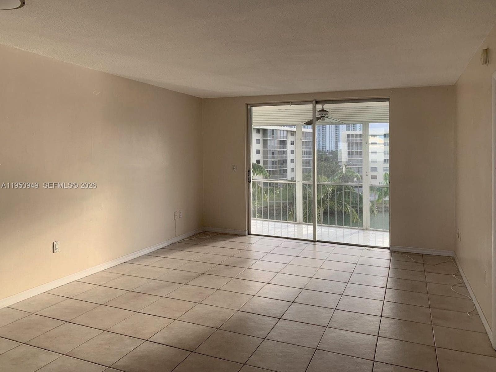 2855 Leonard Dr # H404, Aventura FL 33160 — 2